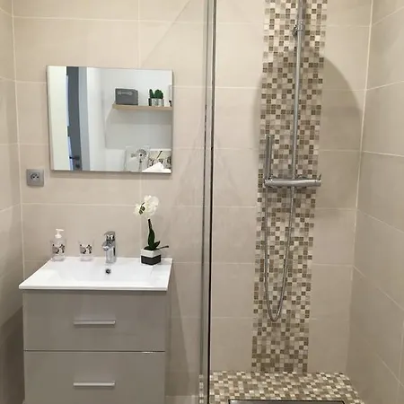 Parc Promenade Apartment *