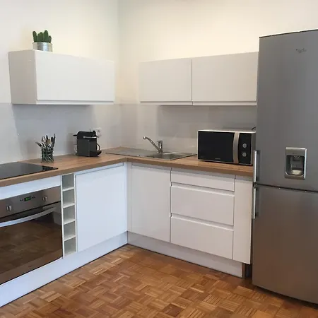 Parc Promenade Apartment *
